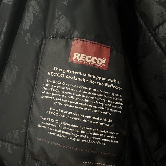 The North Face Men's Black Performance Jacket - Picture 7 of 12